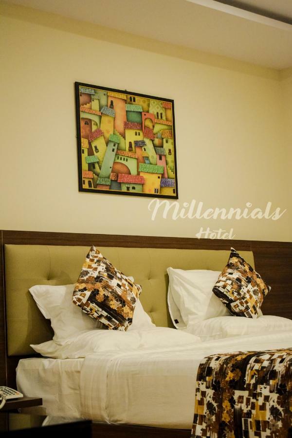 Millennials Hotel Anekal Kültér fotó