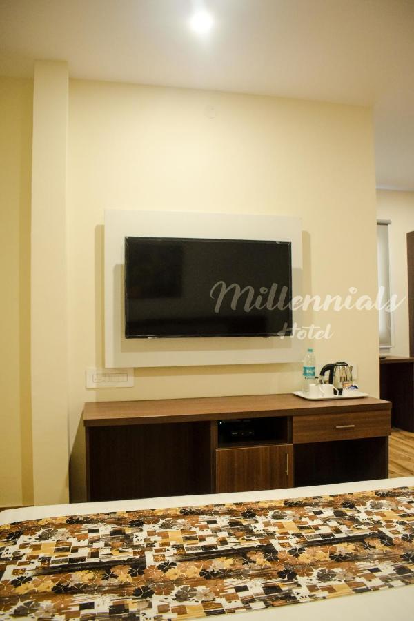 Millennials Hotel Anekal Kültér fotó